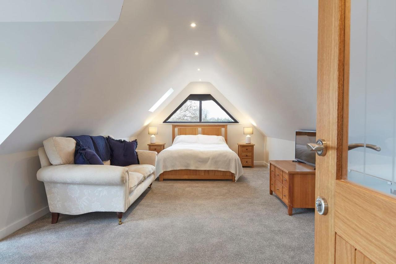 The Lodge Bury St Edmunds Bury St. Edmunds Esterno foto